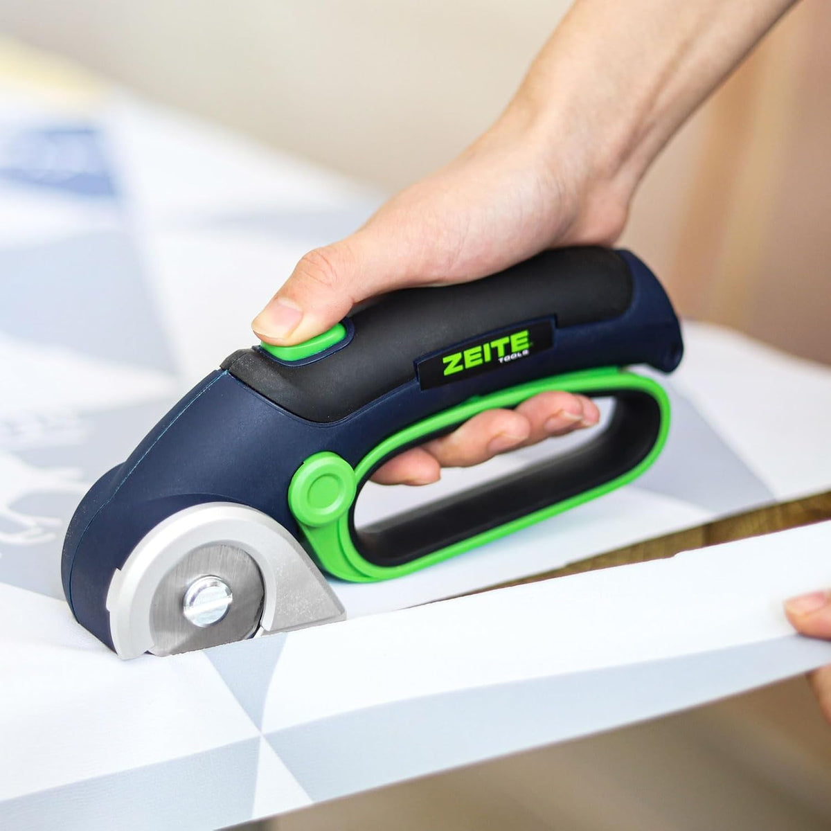 ZEITE 4V Cordless Electric Scissors,Cardboard Cutter with 2 Blades,Storage Bo...