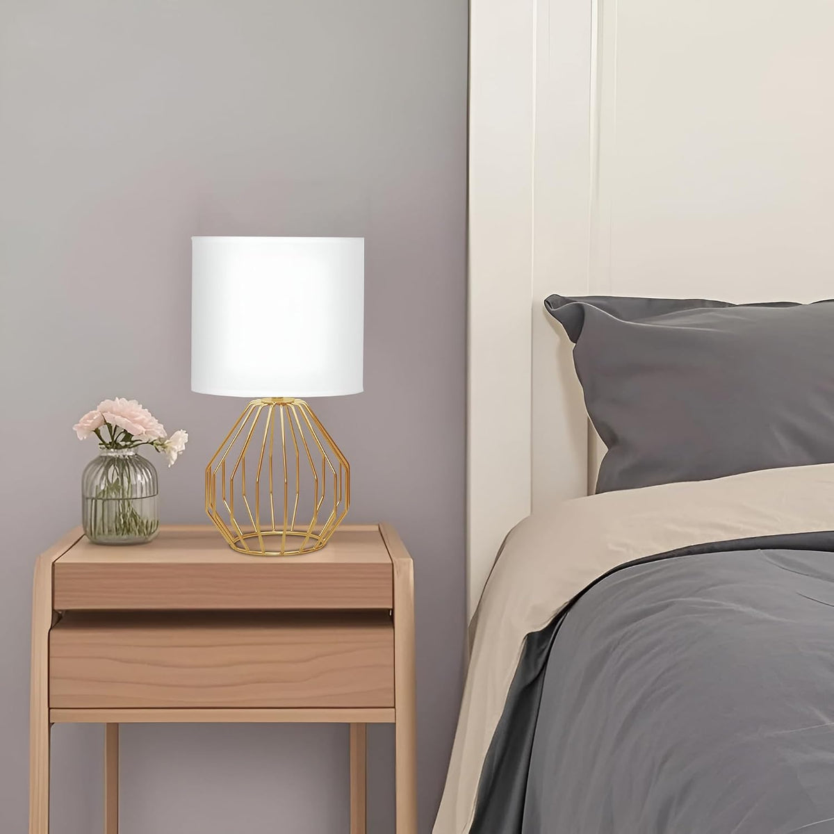 Small Gold Table Lamps, Set of 2 Bedside Nightstand Lamps with White Fabric S...