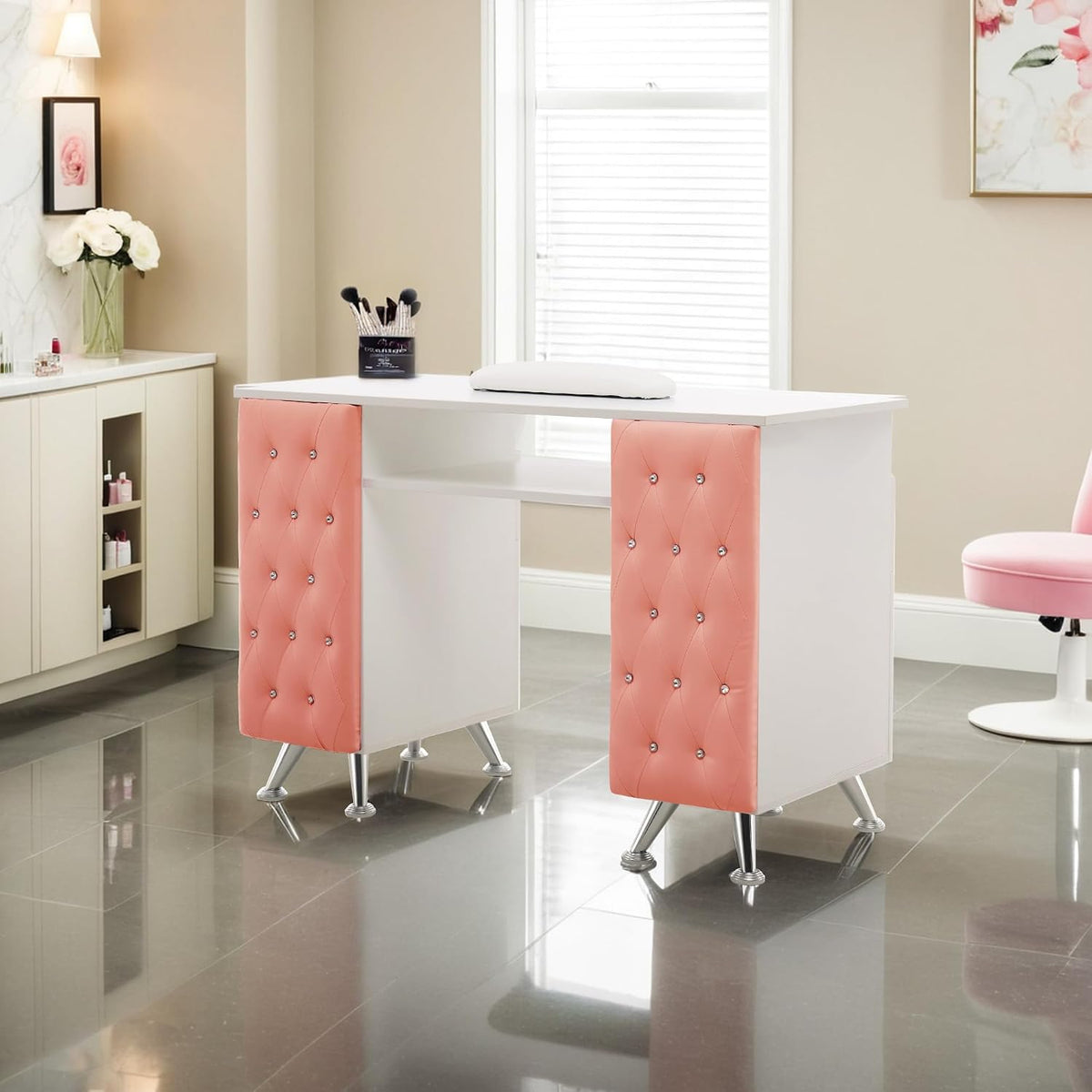 BarberPub Storage Nail Desk with Leather Padded Walls, Wrist Rest 2671