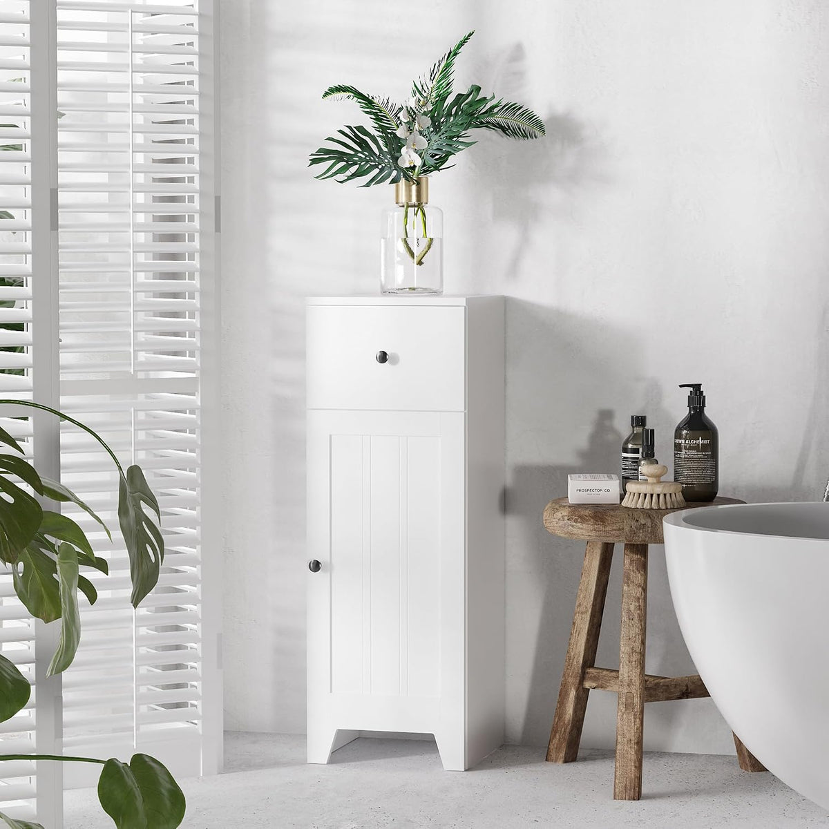 kleankin Short Bathroom Storage Cabinet with Adjustable Shelf, White