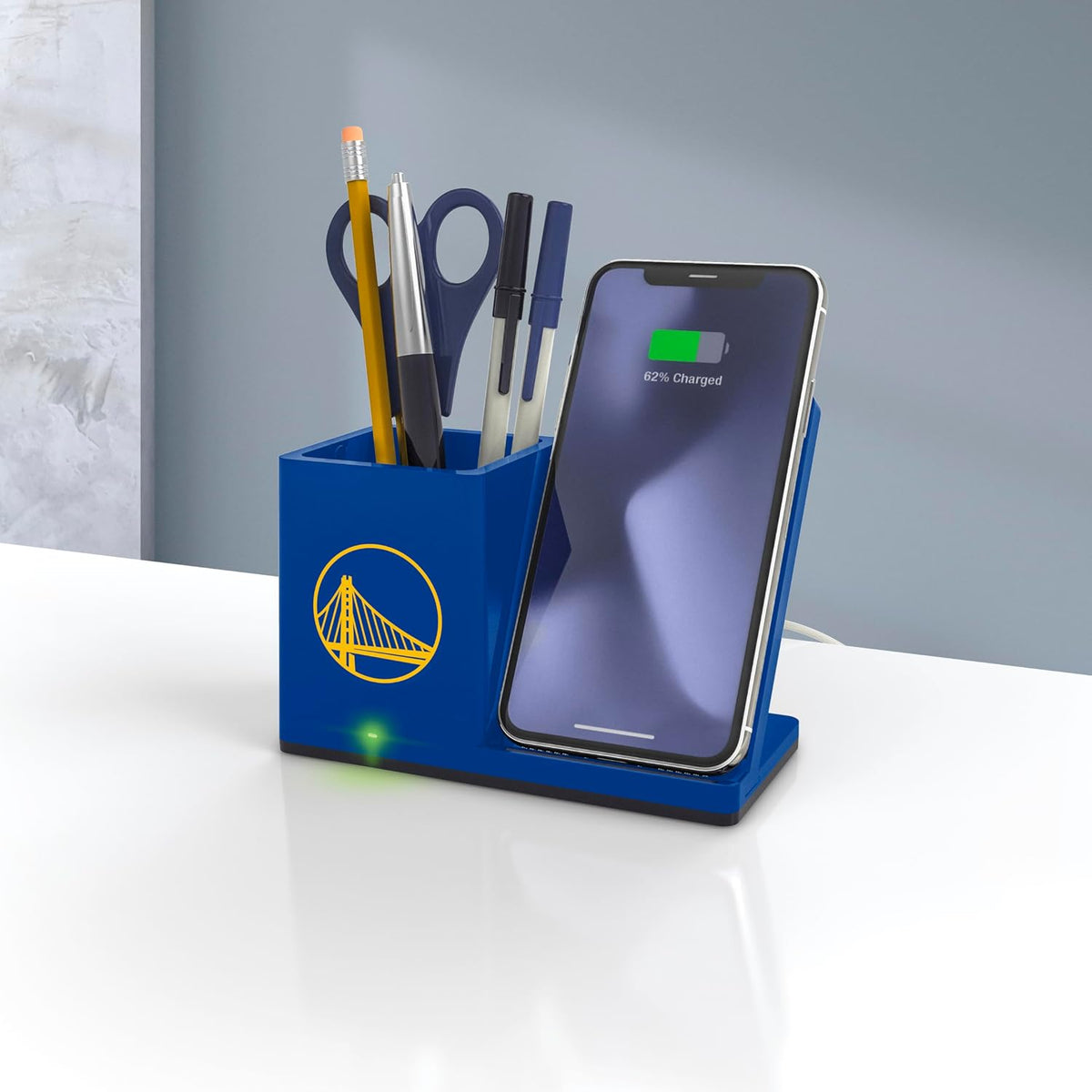 SOAR Wireless Charger and Desktop Organizer