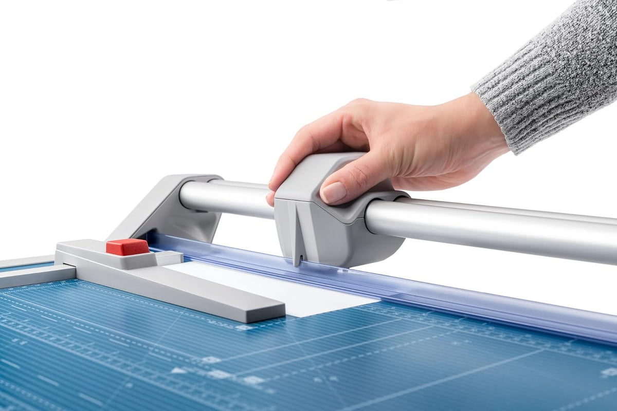 Dahle 552 Professional Rotary Trimmer, 20" Cut Length, 20 Sheet Capacity...
