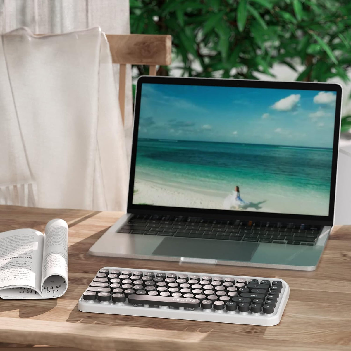 UBOTIE Portable Bluetooth Colorful Keyboards (New Black White)