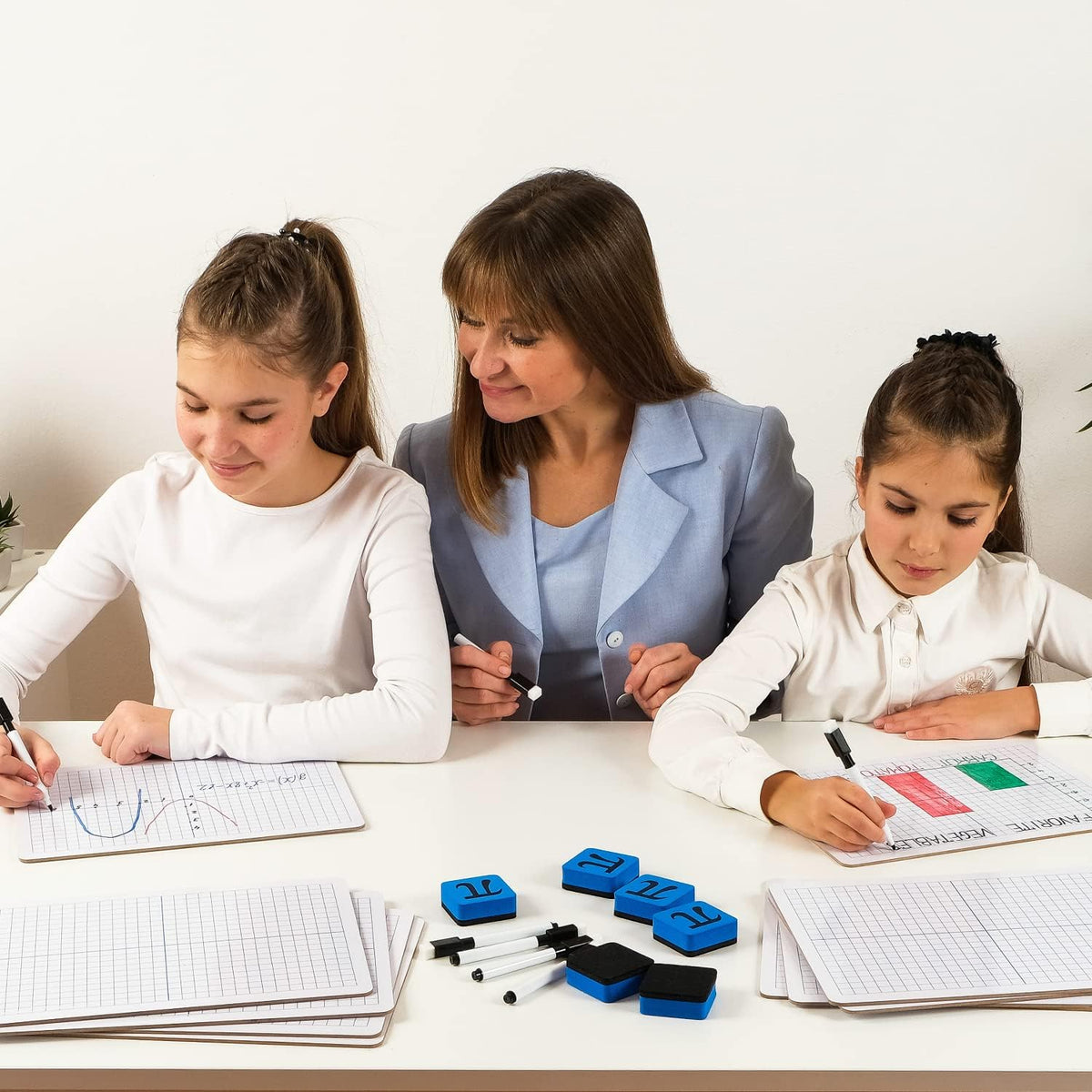 Simply Magic 12 Pack Double-Sided Dry Erase Graph Lap Boards - 12''x9...