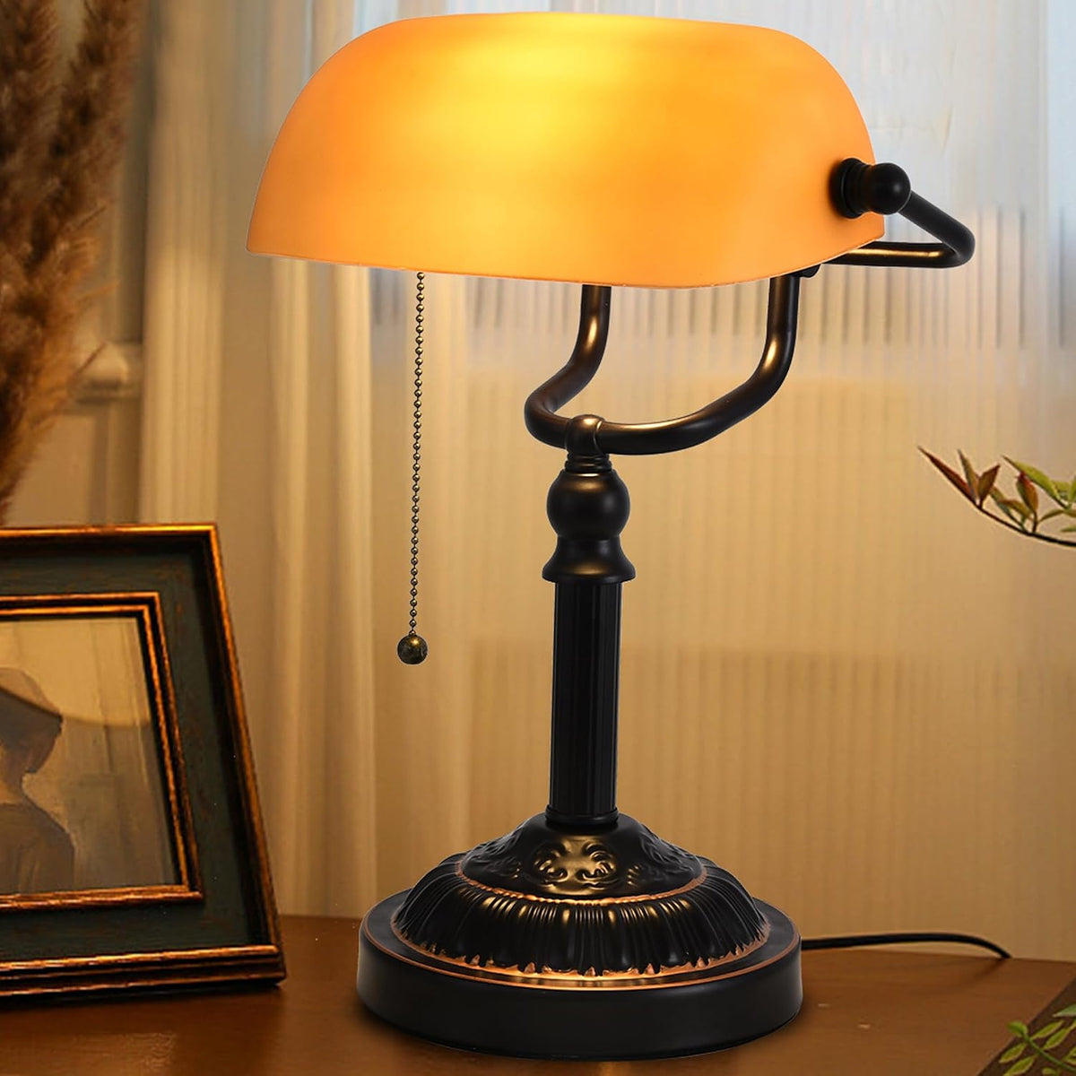 Bankers Desk Lamp with USB-A Port, Rustic Desk Lamp Pull Chain with Yellow Gl...