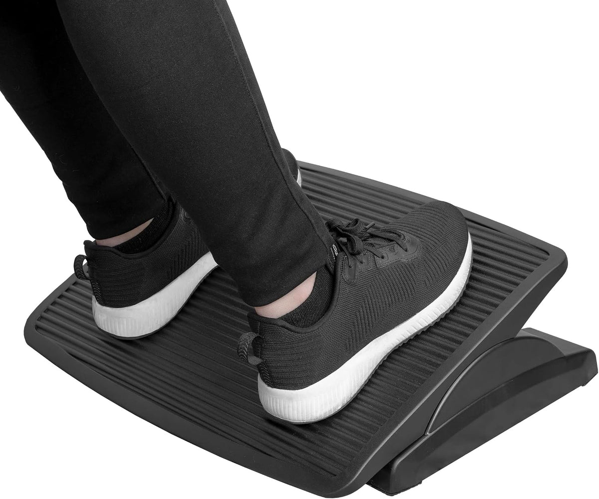 Mount-It! Foot Rest Under Desk, Large 17.5x13.5 in, 20° Tilt & Texture