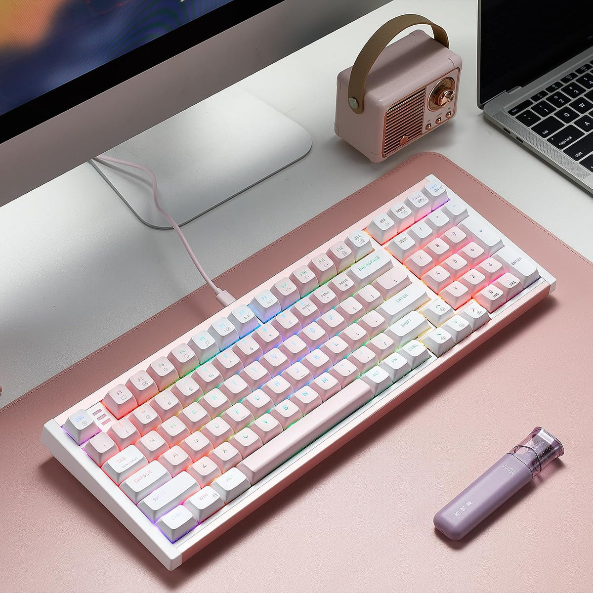 Hexgears I4 Wired Mechanical Keyboard with Number Pad - Pink, Tactile