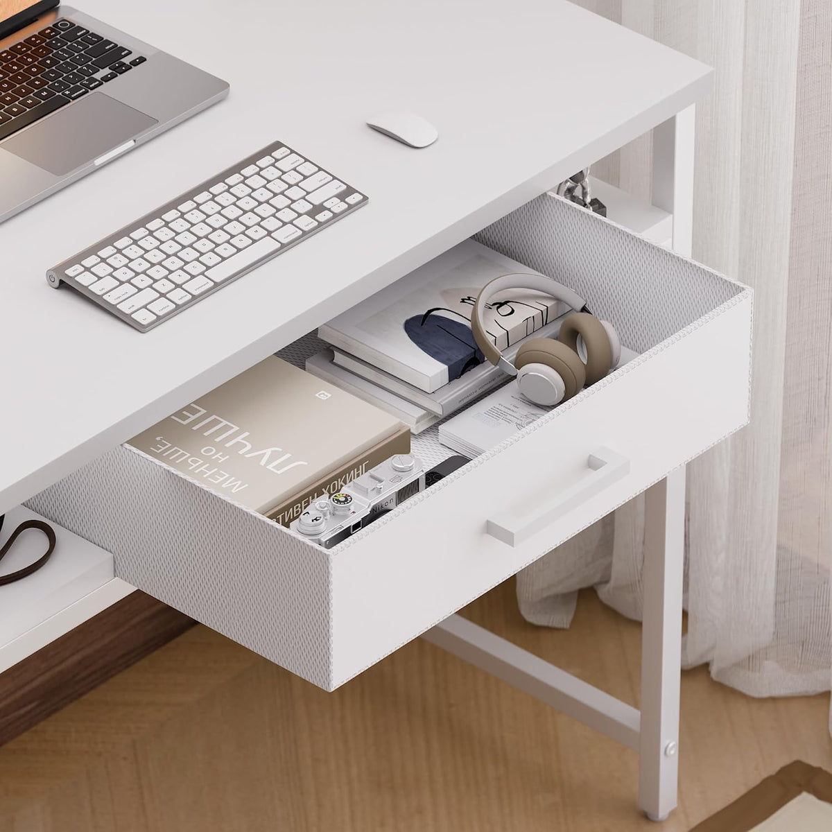 Pamray 32 Inch Small Computer Desk with Drawers for Bedroom Small Spaces