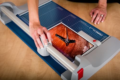 Dahle 442 Premium Rotary Trimmer, 20" Cut Length, 30 Sheet Capacity, Sel...