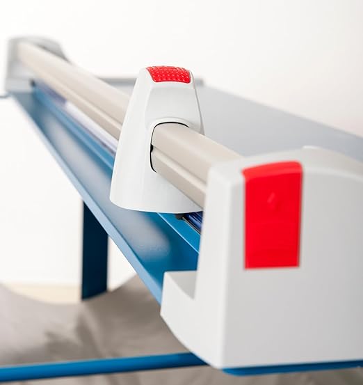 Dahle 472s Premium Rotary Trimmer w/Stand, 12 Sheet Capacity, Self-Sharpening - Image 4