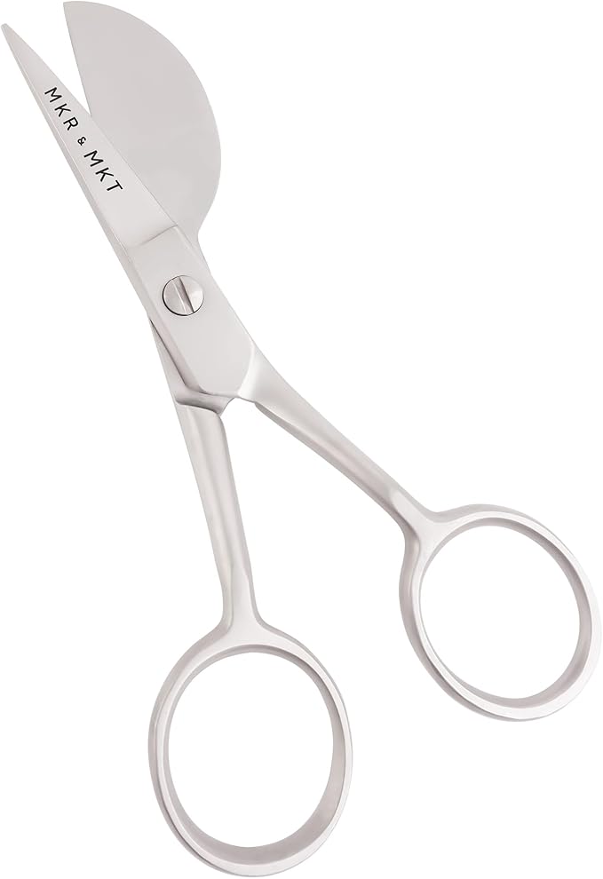 MAKER AND MARKET Small Embroidery 4.5 Inch Scissors Set of 2 Kit - Image 5