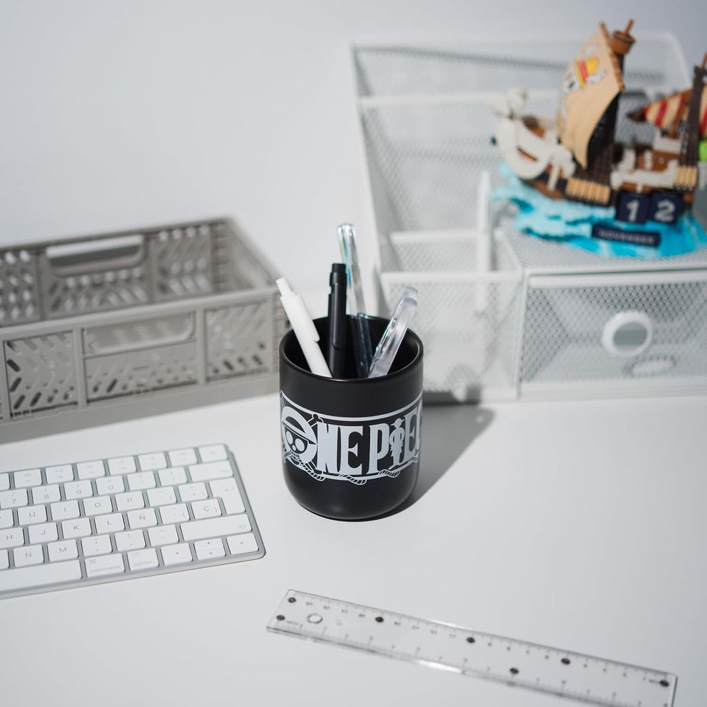 Grupo Erik One Piece Pen Holder for Desk - Anime Gifts, Manga Merch | Ceramic Pen Pot, Pencil Pot, Pencil Holder, Desk Organiser - Anime Stationery Gifts under 15 Pounds