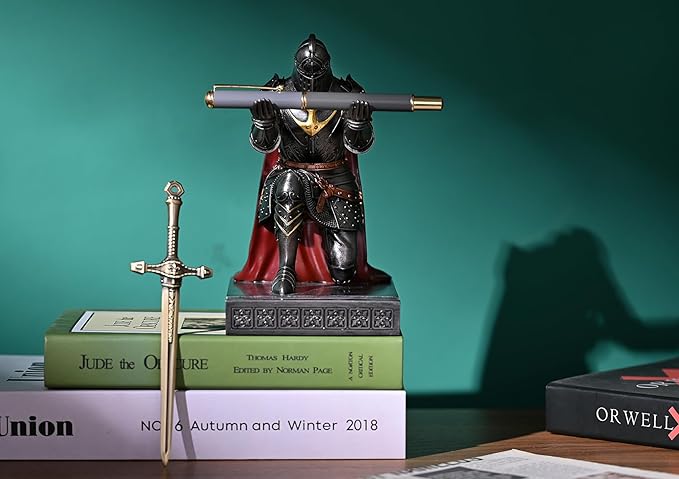 HDMbigmi King's Guard Leader Cloak Warrior Knight Pen Holder Mobile Phone Stand - Image 3