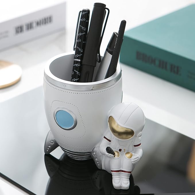Kimdio Pen Holder, Astronaut Stand - Image 8