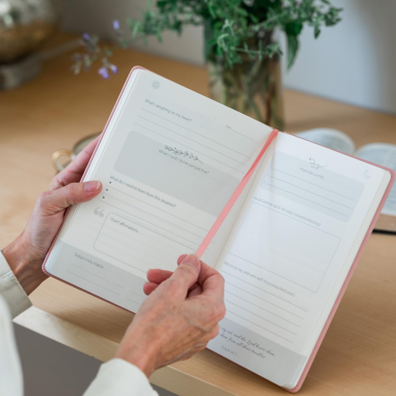 Prayer Journal – Peace in Christ 12-Week Guided Christian Prayer Journal for Women & Men with Daily Prayer Prompts, Scripture, Gratitude & Reflection for Spiritual Growth