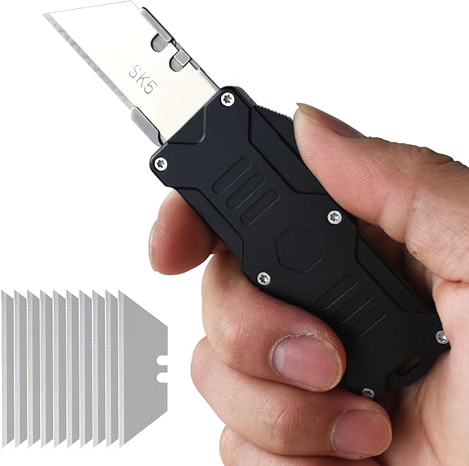 Caressolove Folding Utility Knife by Caressolove
