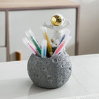 Kimdio Pen Holder, Astronaut Stand - Image 7