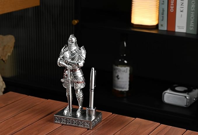 Amoysanli Knight Pen Stand Decoration Resin Pen Holder Art Craft Paperweight - Image 7