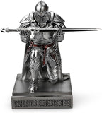HDMbigmi King's Guard Leader Cloak Warrior Knight Pen Holder Mobile Phone Stand - Image 6