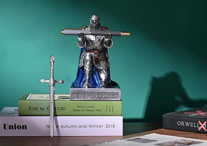 HDMbigmi King's Guard Leader Cloak Warrior Knight Pen Holder Mobile Phone Stand - Image 3