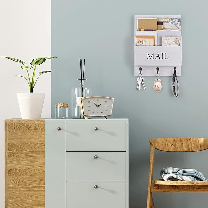 DLQuarts Mail Organizer with Key Holder - Image 3
