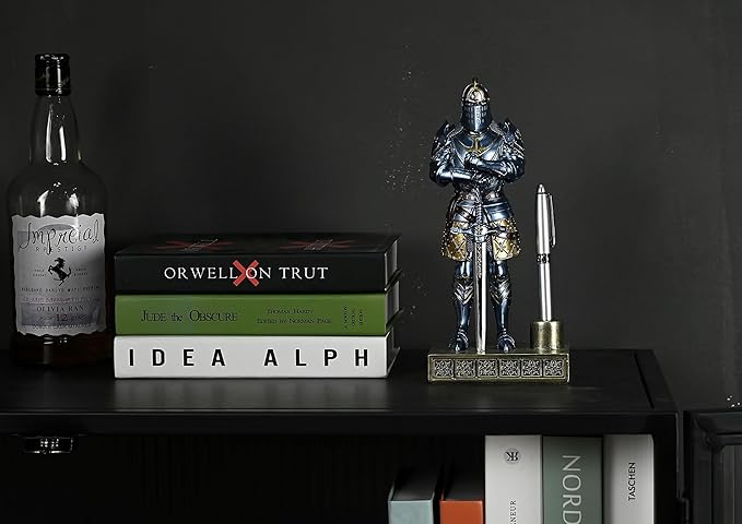Amoysanli Knight Pen Stand Decoration Resin Pen Holder Art Craft Paperweight - Image 4