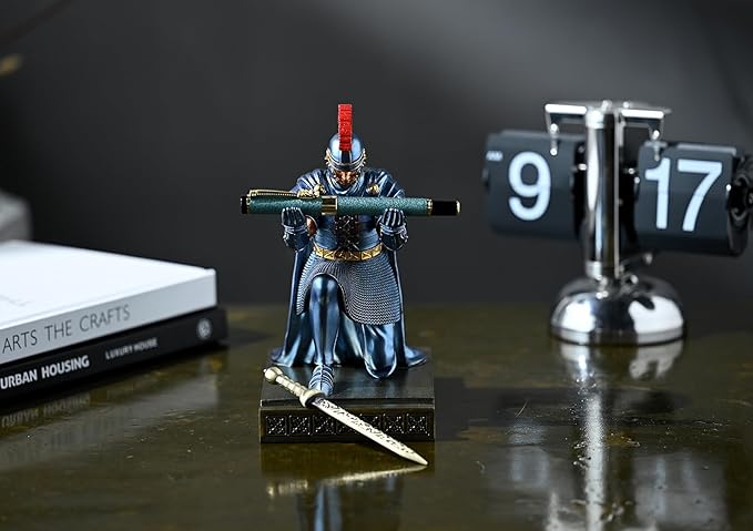 CYXStar Roman Praetorian Prefect Warrior Knight Pen Holder Desk Ornament Resin - Image 4