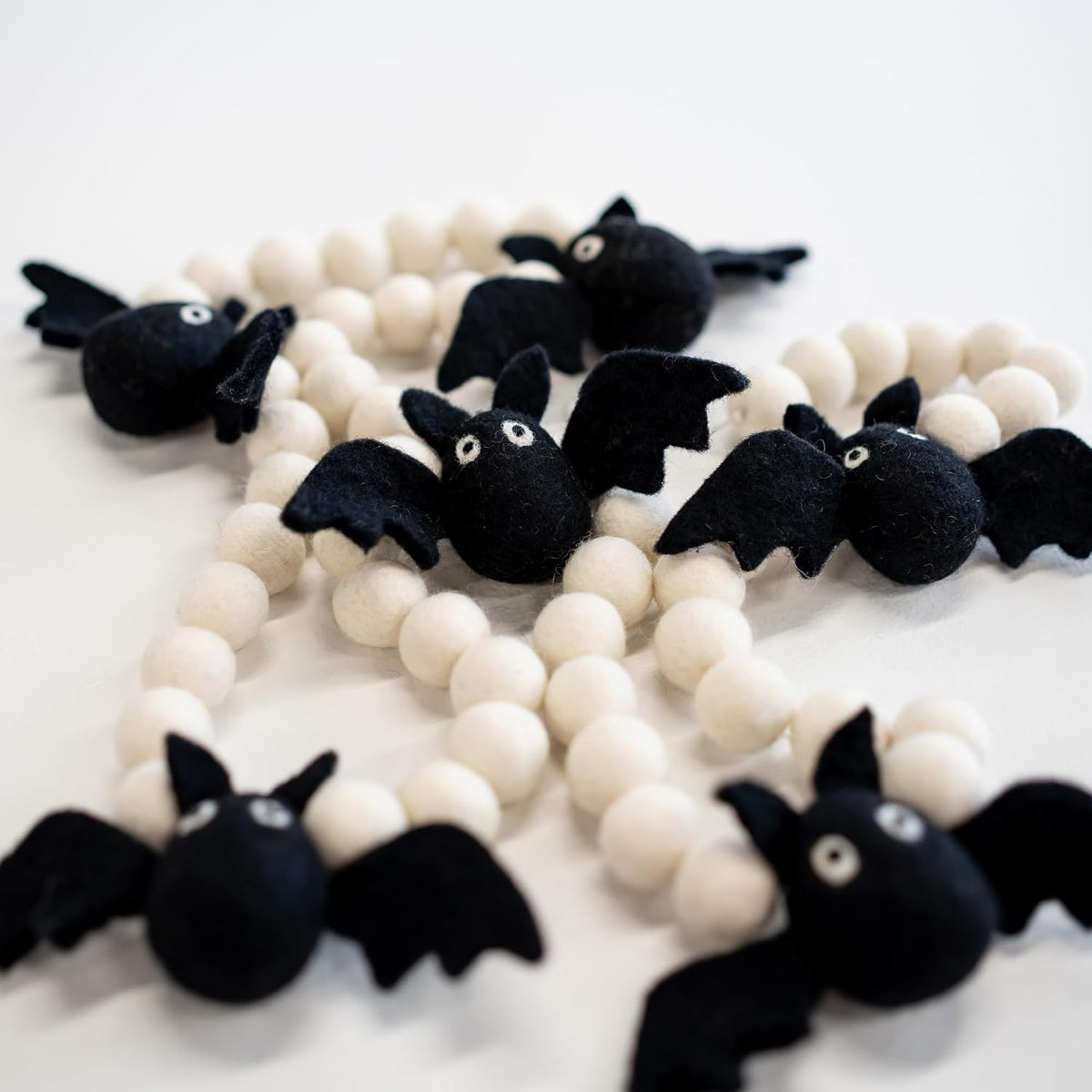 Bat Garland Halloween, Felt Bat Banner, Mantel and Party Decorations
