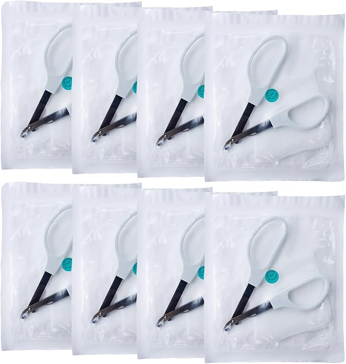Skin Staple Removal Kit, Includes Staple Remover and Gauze Sponge by Unknown