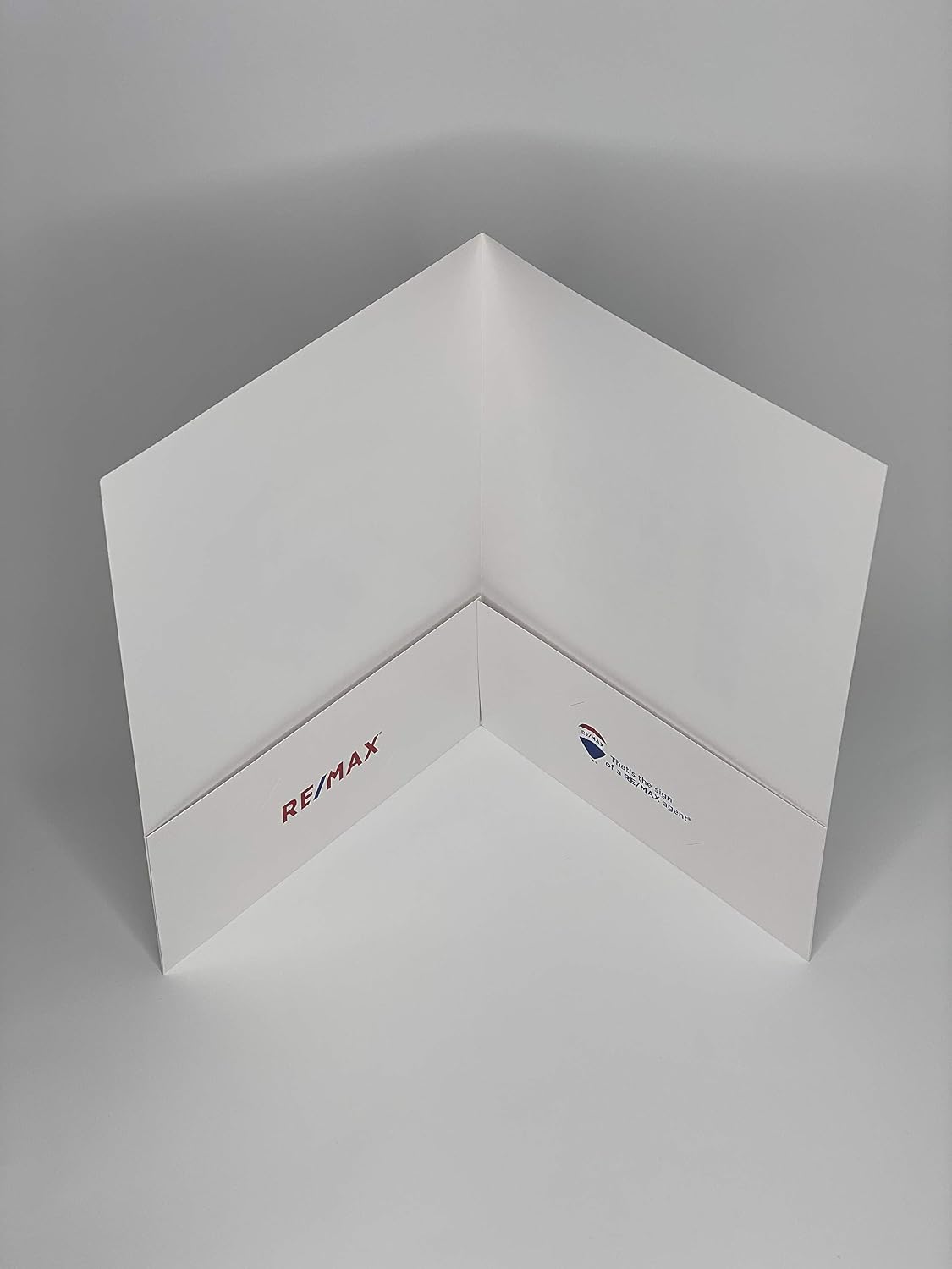 RE/MAX Folders "N01-White" 25 Pack
