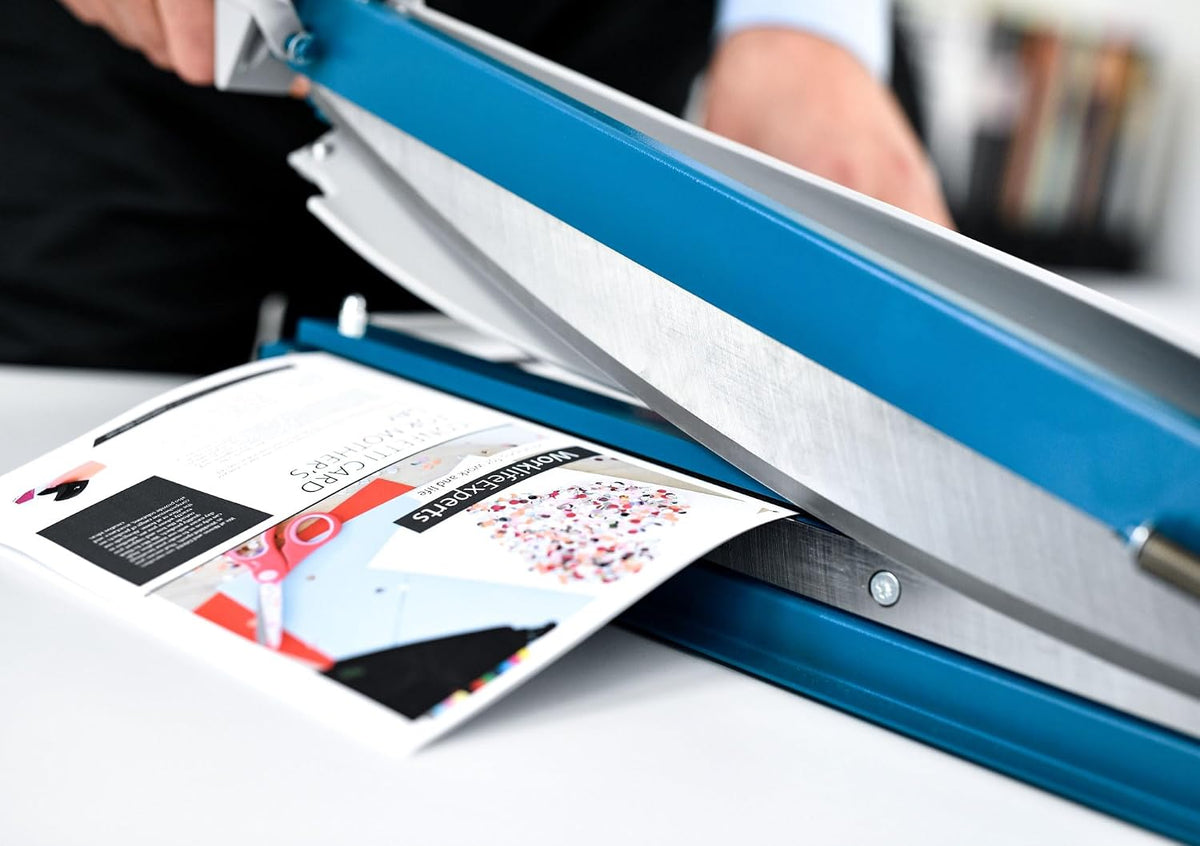 Dahle 561 Paper Cutter, 14-Inch, Self-Sharpening, 35-Sheet Capacity