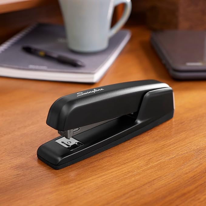 Swingline Stapler, 30 Sheet Capacity, 747 Business Stapler, Jam Free, Matte - Image 2