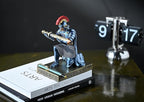 CYXStar Roman Praetorian Prefect Warrior Knight Pen Holder Desk Ornament Resin - Image 5