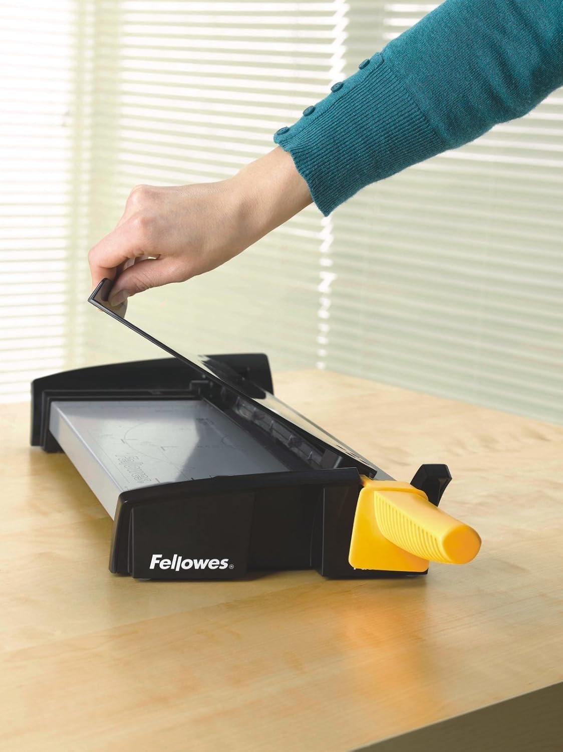 Fellowes Fusion A4 Paper Guillotine, graphite, silver, yellow