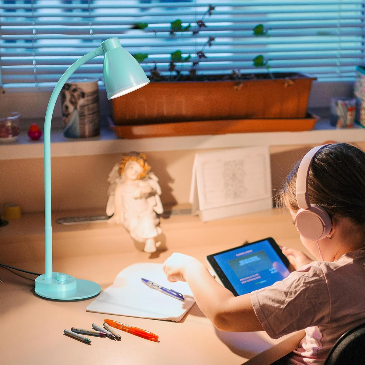 BOHON LED Desk Lamp with USB Charging Port, 3 Color Modes Dimmable, Teal