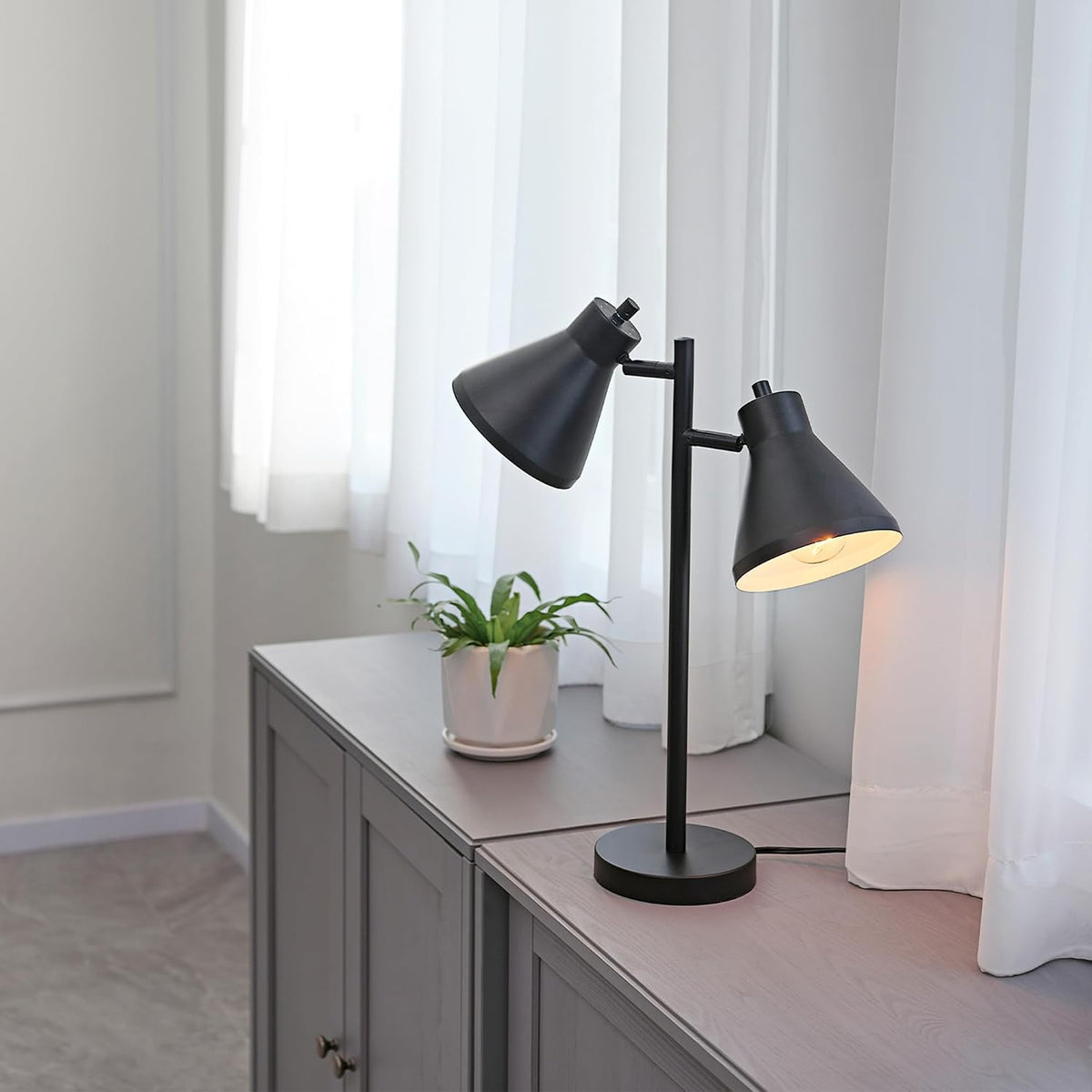 Globe Electric 18" 2-Light Desk Lamp, Industrial Design, Pivoting Heads,...
