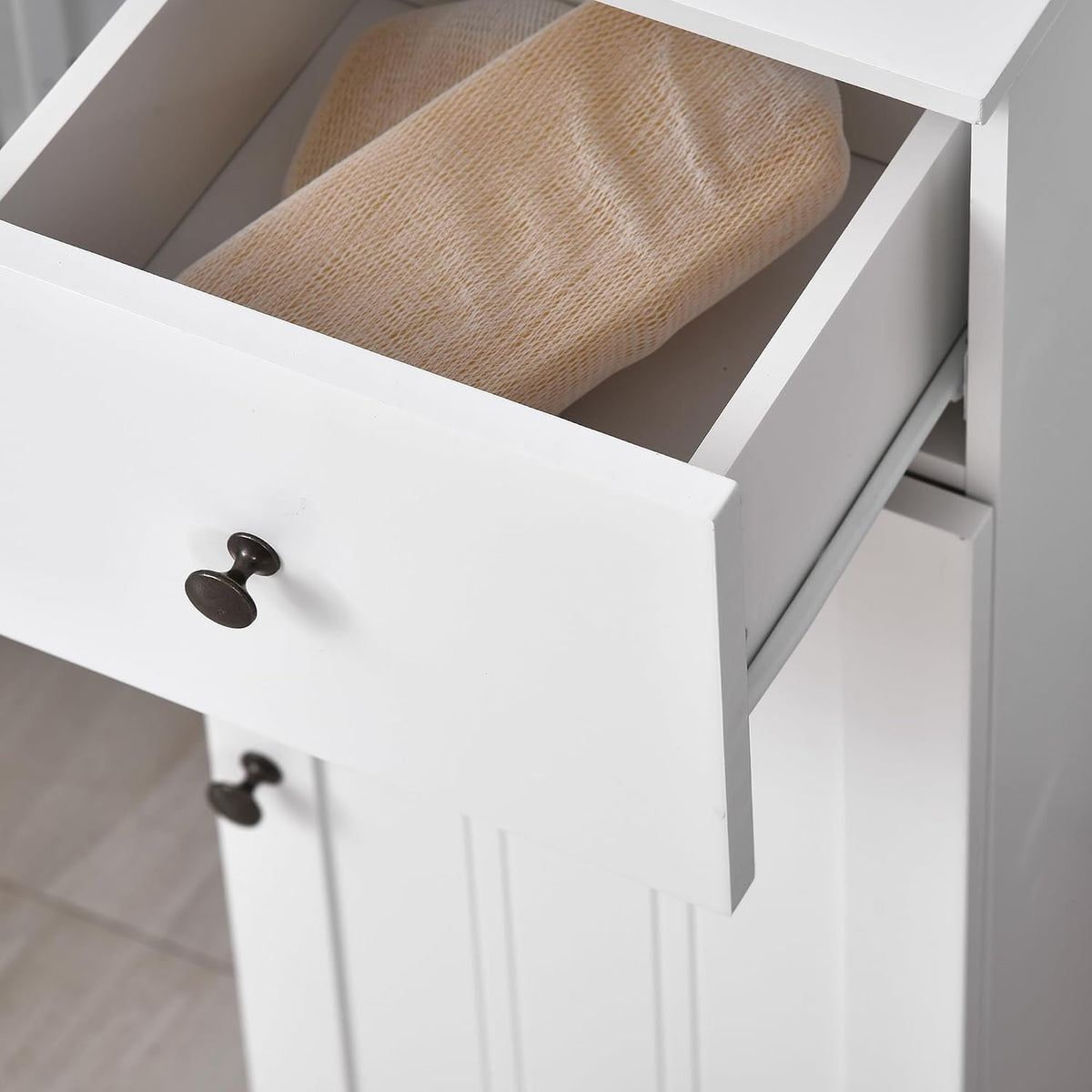 kleankin Short Bathroom Storage Cabinet with Adjustable Shelf, White