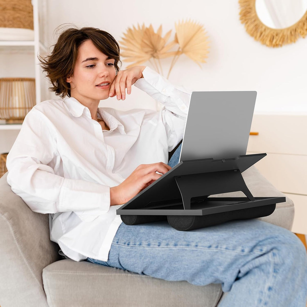 HUANUO Lap Desk with 8 Adjustable Angles – Up to 15.6" Laptop, Black