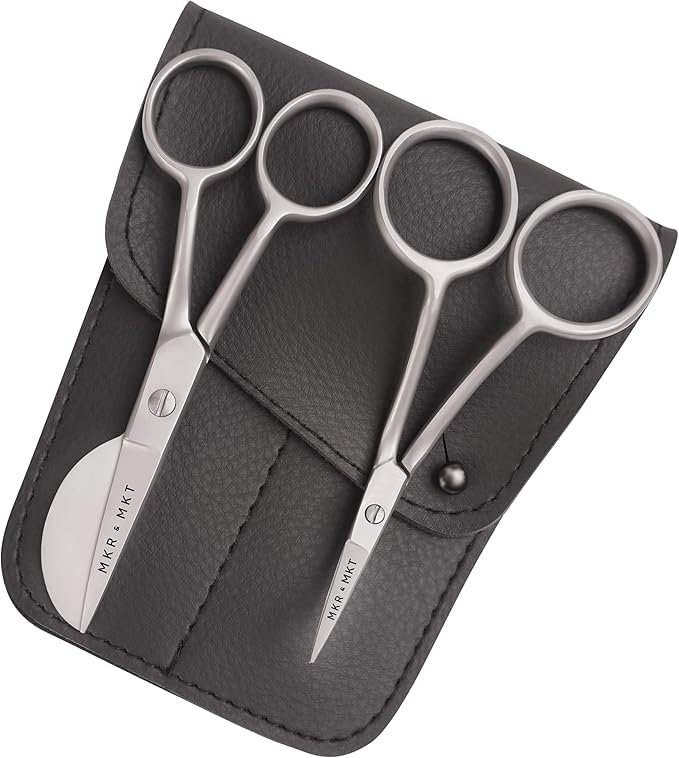 MAKER AND MARKET Small Embroidery 4.5 Inch Scissors Set of 2 Kit - Image 4