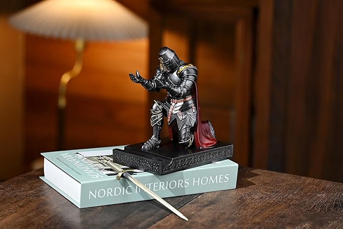 NCQIXIAO Medieval Templar Vanguard Officer Knight Pen Holder Pen Stand Desk - Image 7