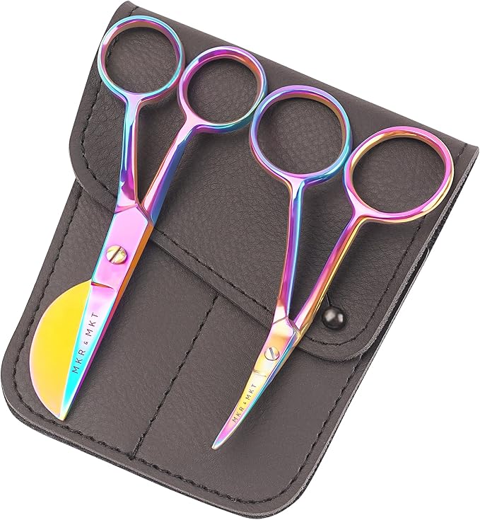 MAKER AND MARKET Small Embroidery 4.5 Inch Scissors Set of 2 Kit - Image 4