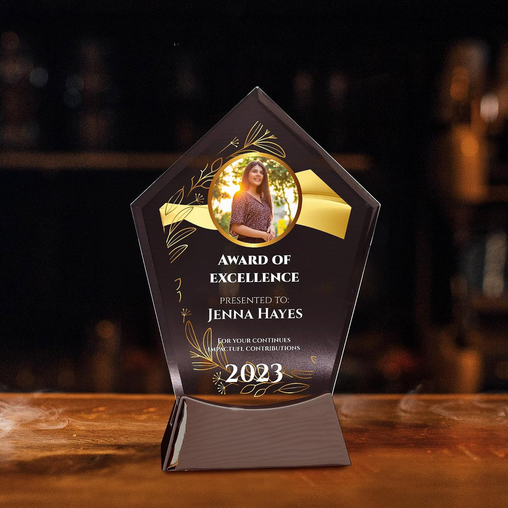 7 1/2" Personalized Glass Plaque for Awards and Trophies Custom Award for Employee of the Month, Retirement, Leadership and Appreciation Gift Awards (D7)