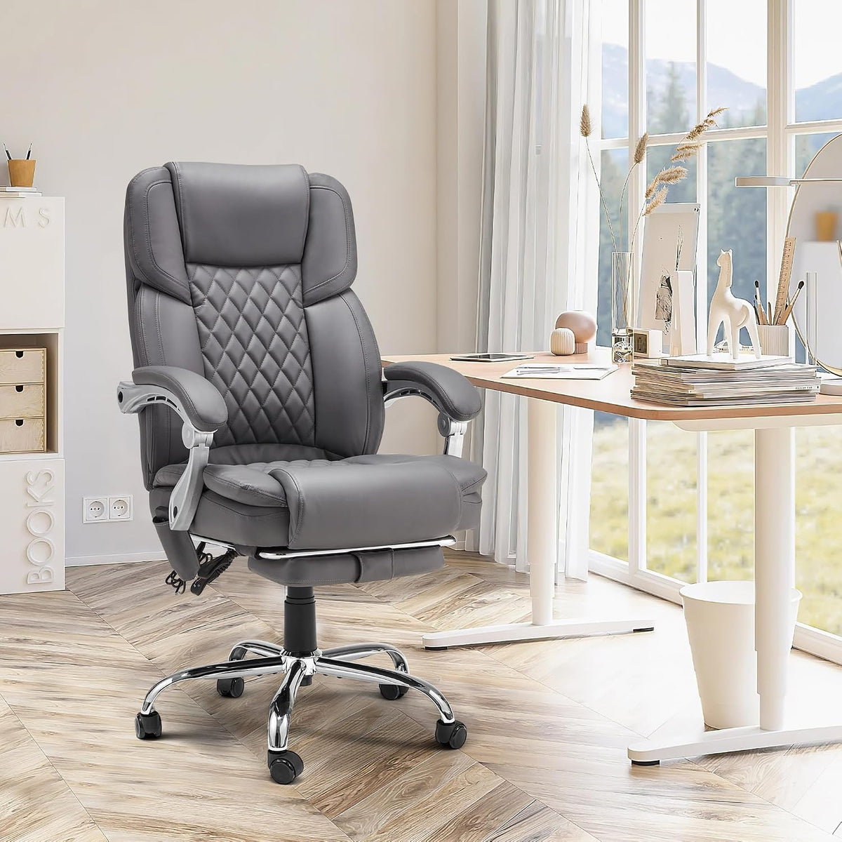 HOMREST Heated Massage Executive Office Chair with Footrest, Grey