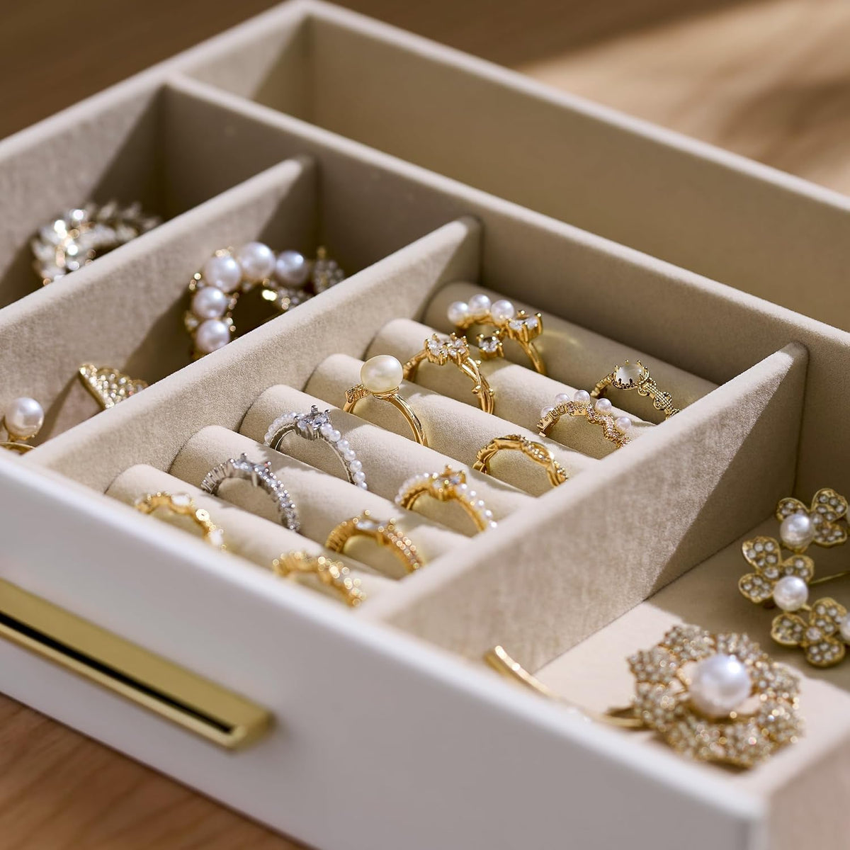 Jewelry Box Organizer Storage Case, 3-Layer with Glass Window, Pure White
