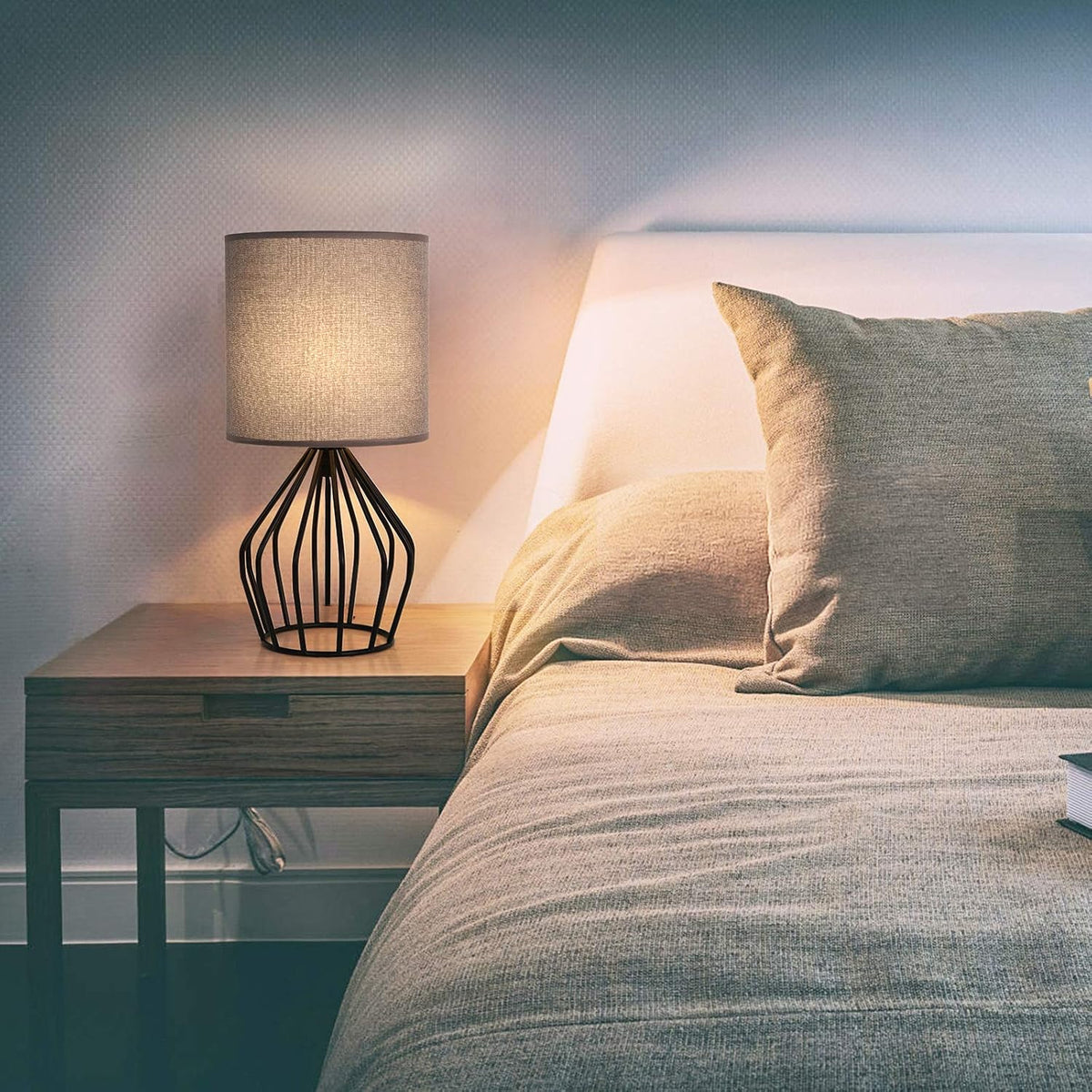 HAITRAL Farmhouse Table Lamp - Small Nightstand Lamp for Bedroom