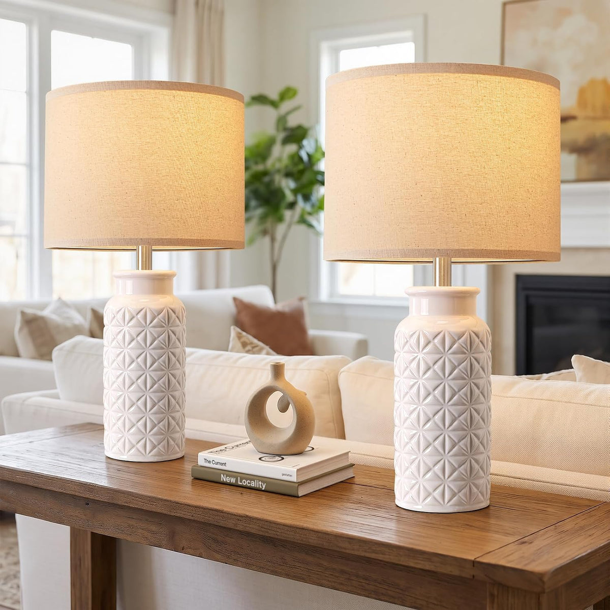innqoo 22.6" modern ceramic bedside lamps set of showing dimensions