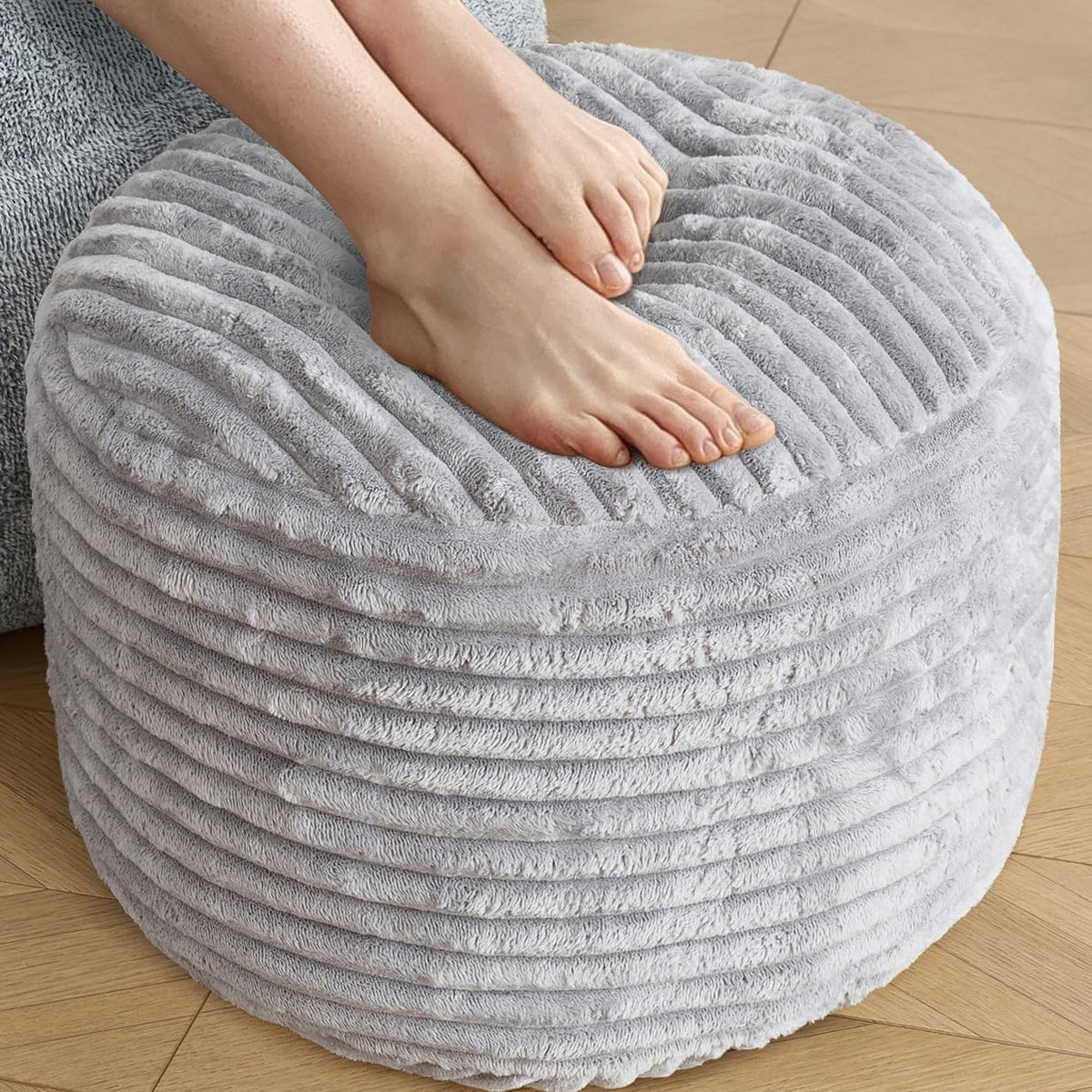 SHOUREN Stuffed Round Ottoman,Pouf Ottoman Foot Rest,20 X 15,Light Grey