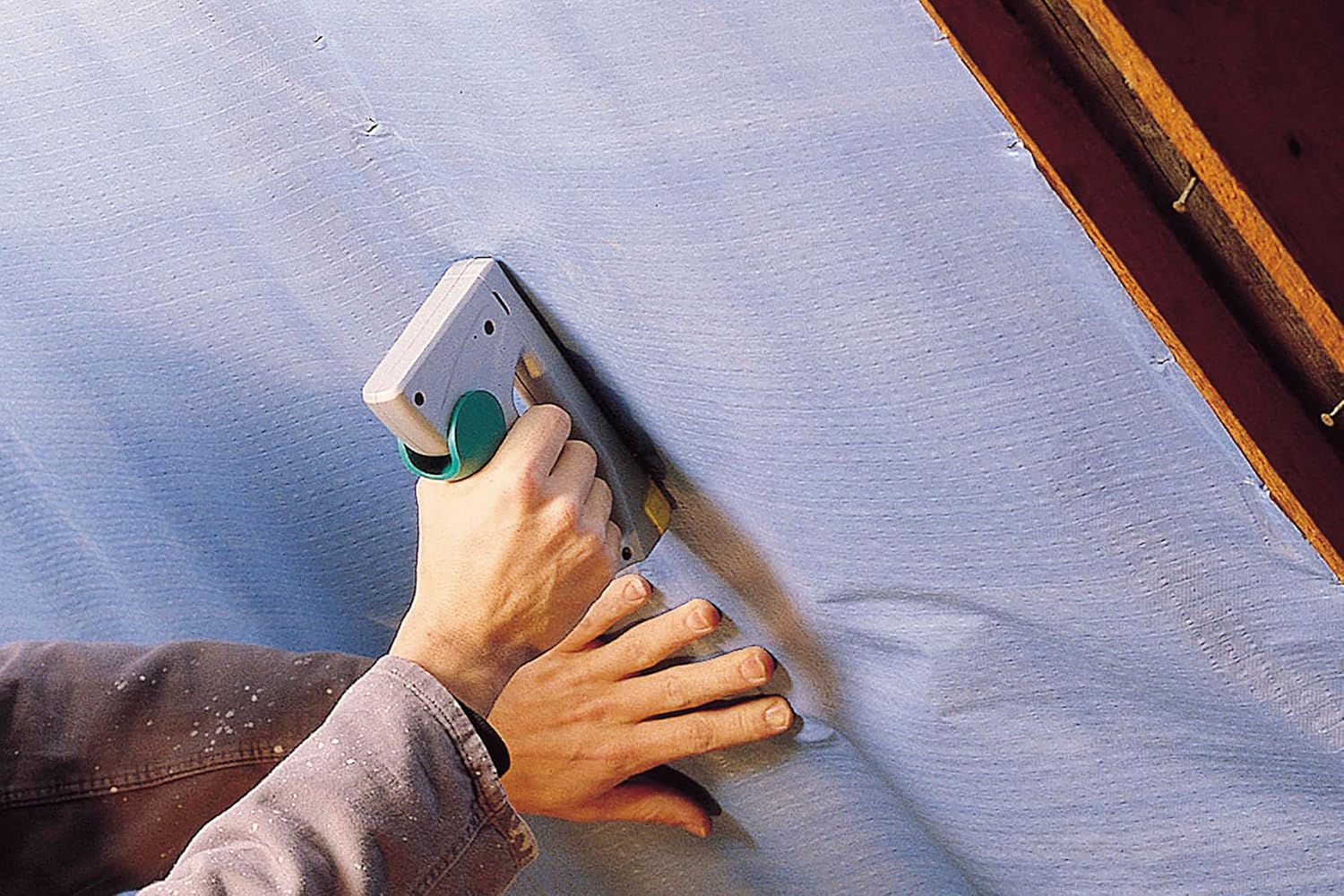 Wolfcraft 7081000 Tacocraft Type 053 Hand Tacker with Casing Made of Metal for Staples 6-14mm