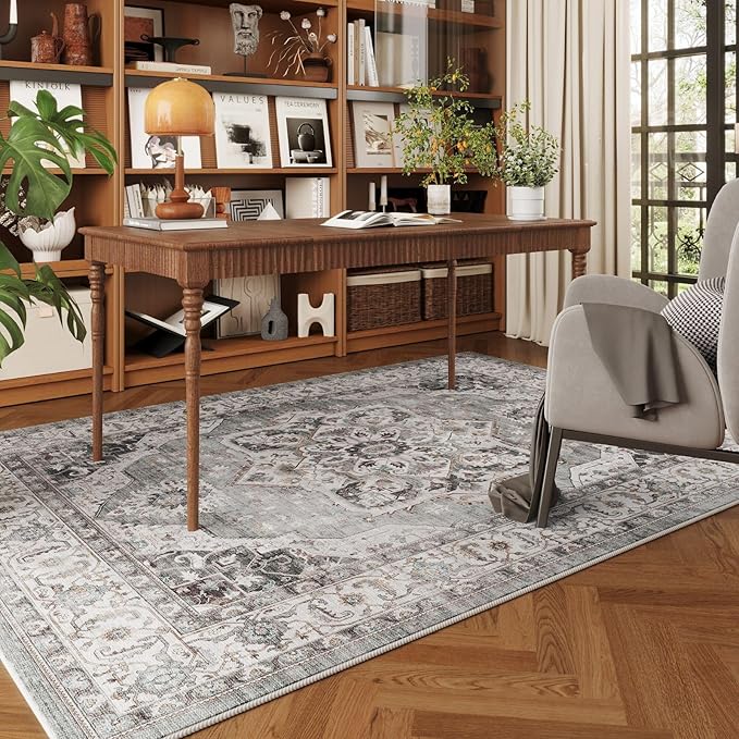 Rugcomf Vintage Medallion 4'x6' Rug - Image 4