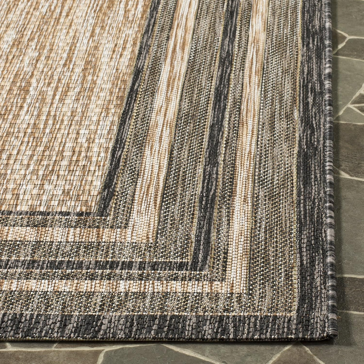 safavieh courtyard collection 2'3" x 6'7" natural /, close-up detail